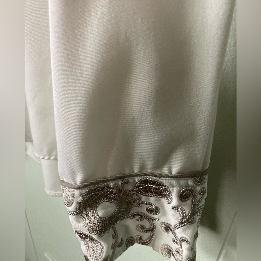 Roper SZ XL White and Black Western Shirt long sleeve beautifully embroidered - Picture 5 of 12